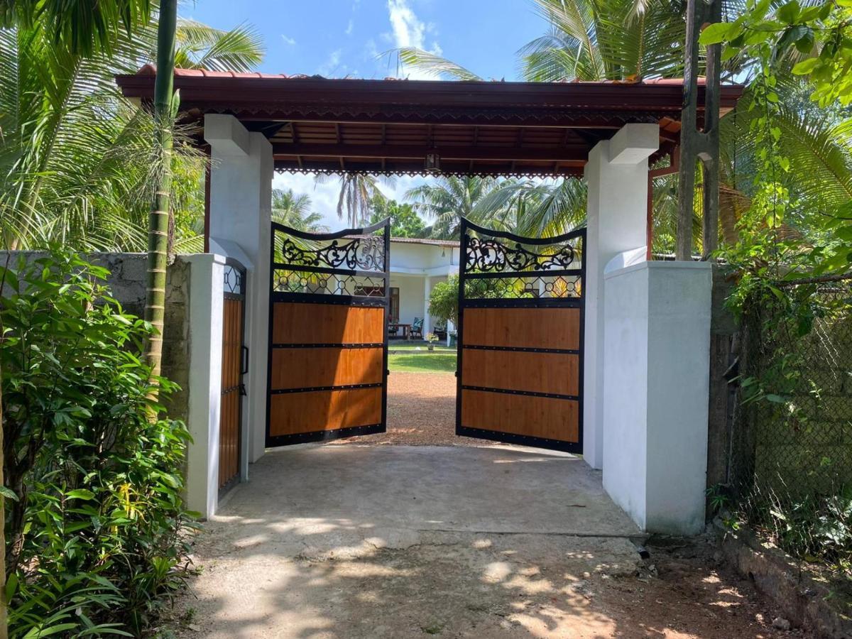 Villa Alex Beruwala Luaran gambar