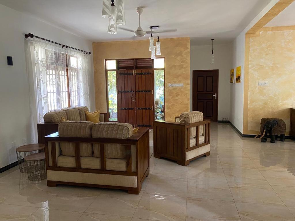 Villa Alex Beruwala Luaran gambar